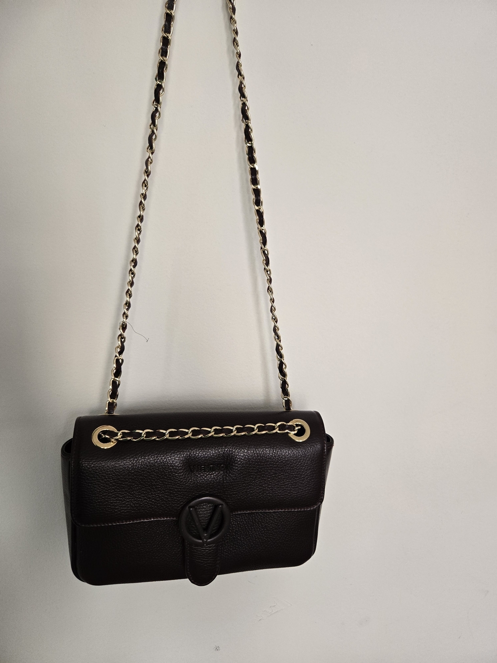 Valentino Burgundy Leather Shoulder Bag with Gold Chain - Picture 5 of 7